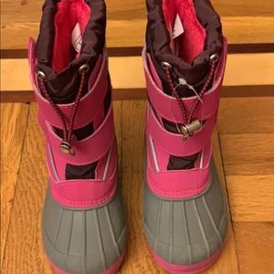 Toddler size 10 pink Lands End Snow Boots